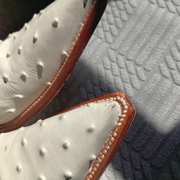 White Embroidered Cowboy Boots - Picture 8 of 10